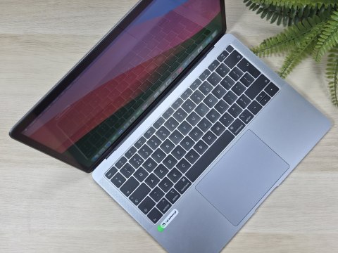 Apple MacBook Air 13 A1932 Intel Core i5-8210Y 8GB 512SSD Retina IPS - Klasa A- - Gwarancja 24M