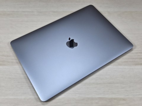 Apple MacBook Air 13 A1932 Intel Core i5-8210Y 8GB 512SSD Retina IPS - Klasa A- - Gwarancja 24M