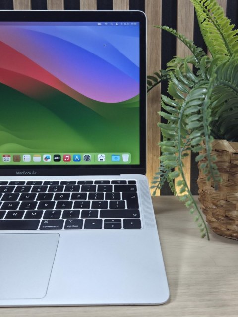 Apple MacBook Air 13 A2179 Intel Core i5-1030NG7 8GB 512SSD Retina IPS - Klasa A- - Gwarancja 24M