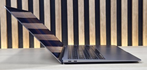 Apple MacBook Air 13 A2179 Intel Core i5-1030NG7 8GB 512SSD Retina IPS Space Gray - Klasa A- - Gwarancja 24M
