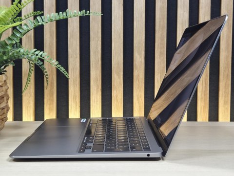 Apple MacBook Air 13 A2337 M1 8GB 256SSD Retina IPS Space Gray - Klasa A- - Gwarancja 24M