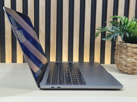 Apple MacBook Pro 13 A2251 Intel Core i7-1068NG7 32GB 1TB SSD Retina IPS Space Gray - Klasa A- - Gwarancja 24M