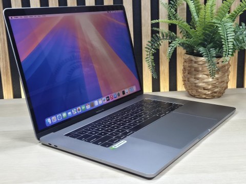 Apple MacBook Pro 15 A1990 Intel Core i7-9750H Radeon Pro 555X 32GB 1TB SSD Retina IPS Space Grey - Klasa A- - Gwarancja 24M