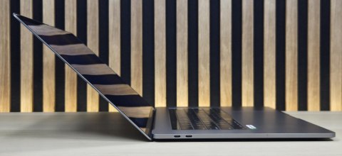 Apple MacBook Pro 15 A1990 Intel Core i7-9750H Radeon Pro 555X 32GB 1TB SSD Retina IPS Space Grey - Klasa A- - Gwarancja 24M