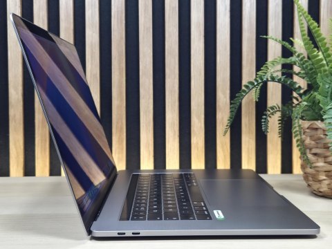 Apple MacBook Pro 15 A1990 i9-8950HK Radeon Pro 560X 32GB 1TB SSD Space Grey - Klasa A- - Gwarancja 24M