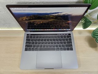 Apple MacBook Pro A2159 Intel Core i5-8257U 16GB 128SSD Retina IPS Space Gray - Klasa A- - Gwarancja 24M