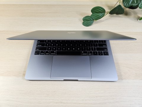 Apple MacBook Pro A2159 Intel Core i5-8257U 16GB 128SSD Retina IPS Space Gray - Klasa A- - Gwarancja 24M