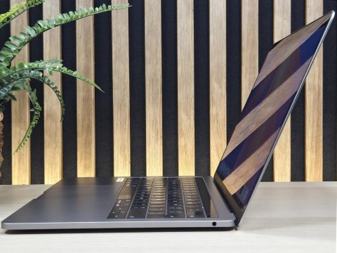 Apple MacBook Pro A2159 Intel Core i5-8257U 8GB 128SSD Retina IPS SpaceGray - Klasa A- - Gwarancja 24M