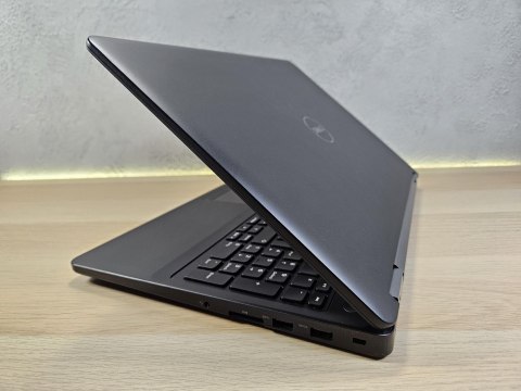 Laptop Dell Latitude E5570 i5-6200U 8GB 256SSD W11 Nowa Bateria - Klasa A- - Gwarancja 24M