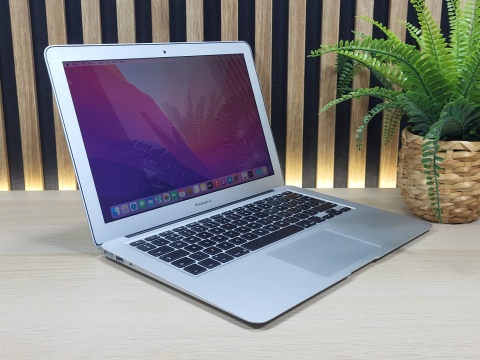 MacBook Air 13 A1466