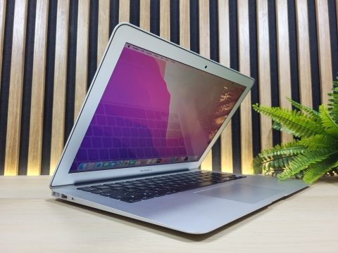 MacBook Air 13 A1466