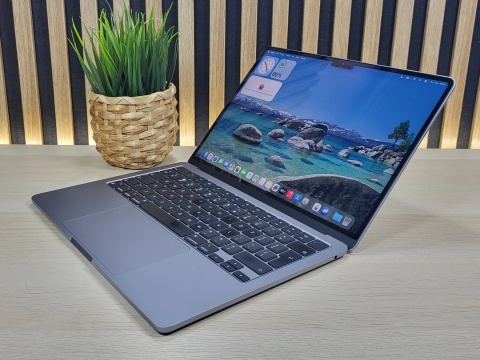 MacBook Air A2681