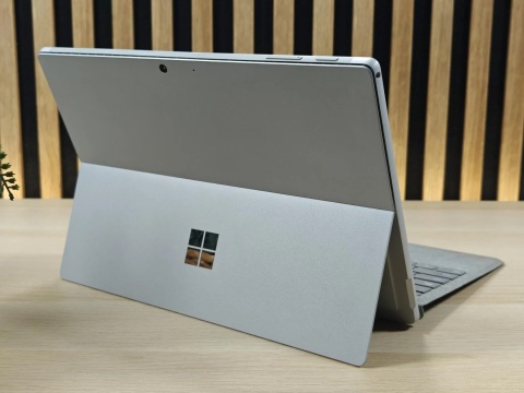 Microsoft Surface Pro 7
