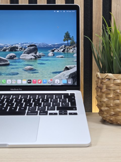 Apple MacBook Pro 13 A2251 Intel Core i7-1068NG7 16GB 512GB SSD Retina IPS Space Gray - Klasa A- - Gwarancja 24M