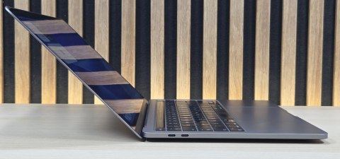 Apple MacBook Pro 13 A2251 Intel Core i7-1068NG7 32GB 1TB SSD Retina IPS Space Gray - Klasa A- - Gwarancja 24M