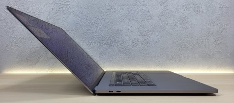 Apple MacBook Pro 16 A2141 Intel Core i9-9980HK Radeon 32GB 1TB SSD Retina IPS Space Gray - Klasa A- - Gwarancja 24M