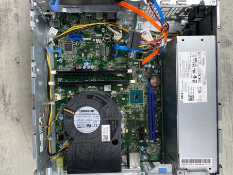 Komputer Dell OptiPlex 3050 SFF i5-7500 16GB DDR4 256GB NVMe DVD Win10P kl. -A - Klasa A- - Gwarancja 24M