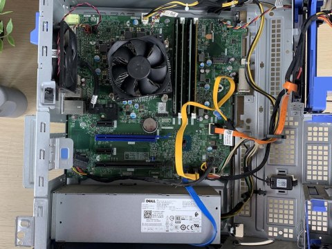 Komputer Dell Optiplex 5050 MT I7-7700 DDR4 16GB NVMe 256GB Win10P - Klasa A- - Gwarancja 24M