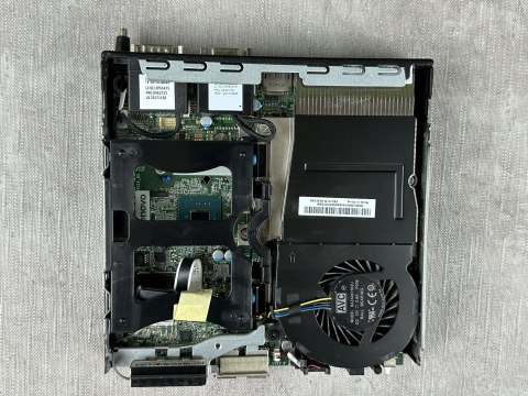 Komputer Lenovo M710Q Tiny i5 7400T 16GB DDR4 256GB NVMe Win10P - WiFi - Klasa A - Gwarancja 24M