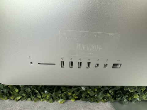 Komputer stacjonarny Apple iMac 17,1 Retina 5K 5120x2880 i5-6500 M6100 8GB DDR3 1TB HDD - Klasa A - Gwarancja 24M