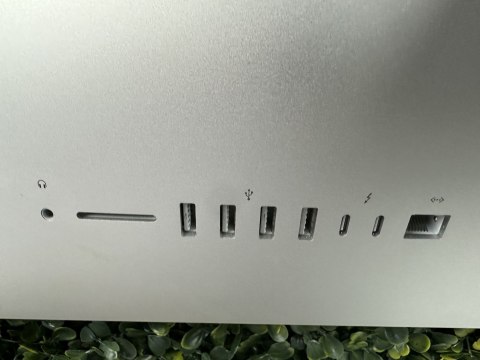 Komputer stacjonarny Apple iMac 18,2 Retina 4K 4096x2304 I5-7500 8GB DDR4 28GB NVMe 1TB HDD - Klasa A - Gwarancja 24M
