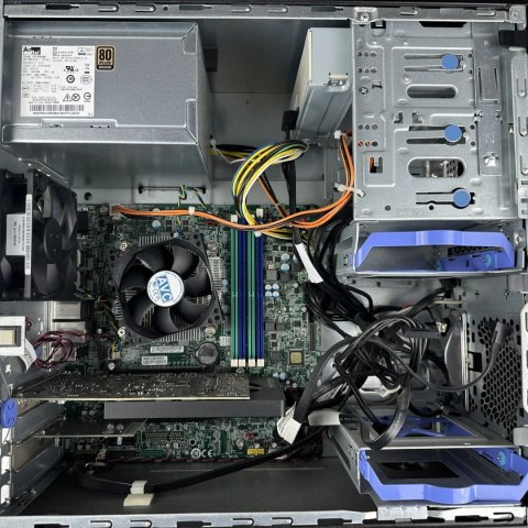 Komputer stacjonarny Stacja robocza Lenovo P320 Tower E3 1240 V6 P2000 16/1000GB NVMe W10P - Klasa A- - Gwarancja 24M