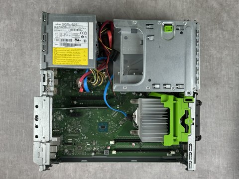 Komputer Fujitsu ESPRIMO D556 SFF I5 6400 16/240GB SSD W10H - OPIS! - Klasa A- - Gwarancja 24M