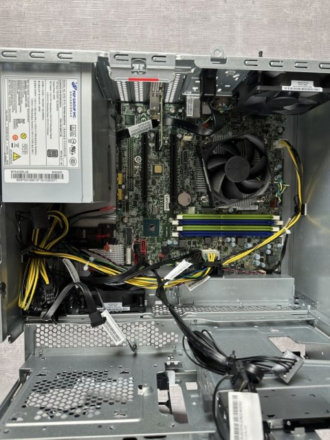 Komputer Lenovo Thinkstation P330 E-2224G QP620 16GB 1TB NVMe Win11P - Klasa A- - Gwarancja 24M