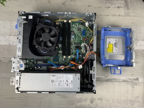 Komputer Dell 7040 SFF i7-6700 16GB 240GB SSD WIN10H - DVD - Klasa A- - Gwarancja 24M