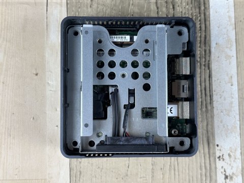 Komputer Intel NUC7I3BNH i3-7100U 16GB/240GB SSD bez systemu - Klasa A- - Gwarancja 24M